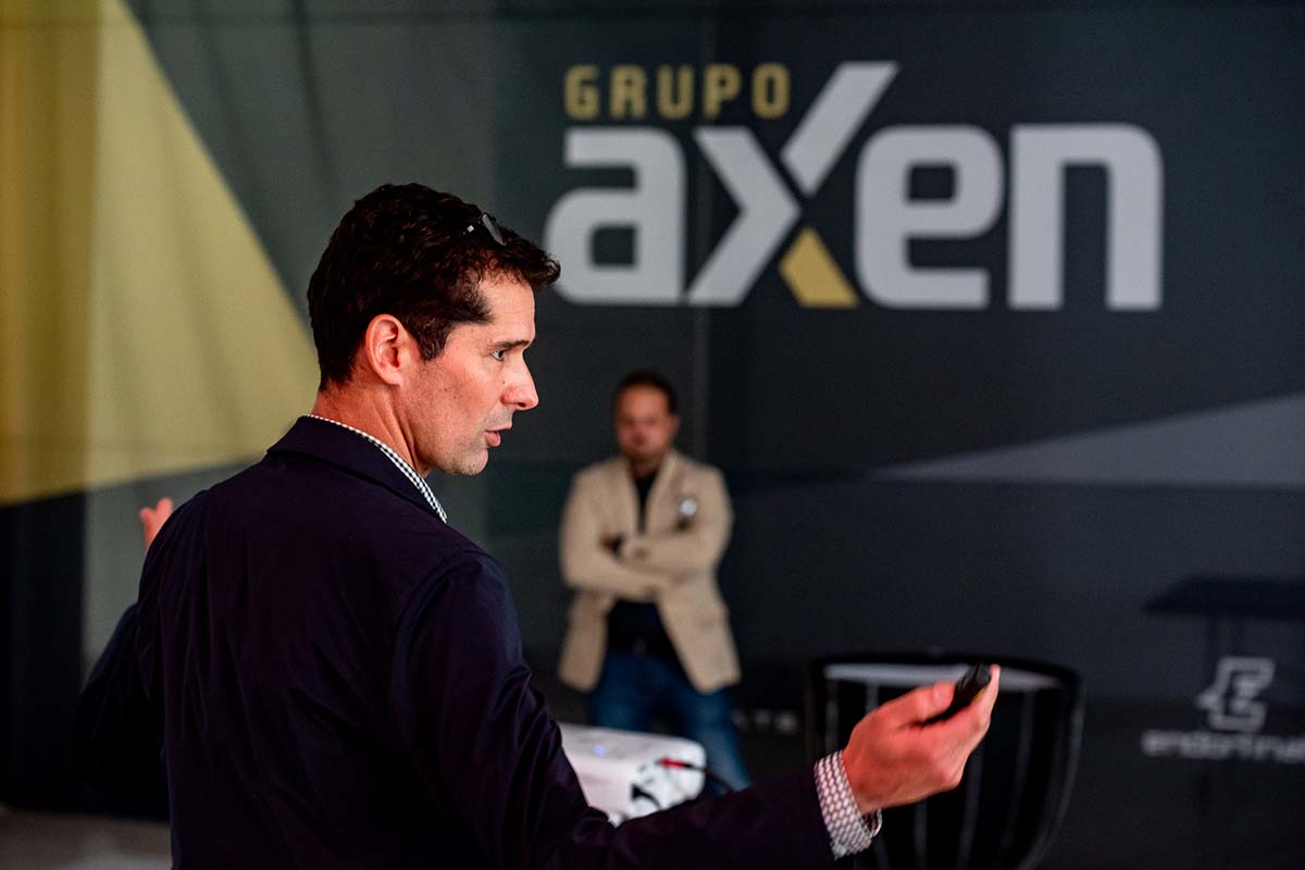 David del Toro en una ponencia empresarial